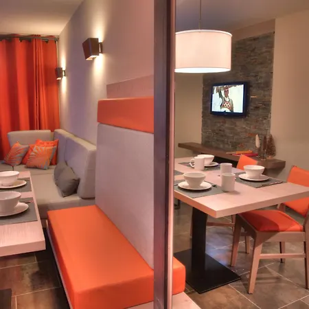 Aparthotel Montana Plein Sud