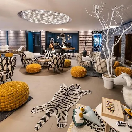 Montana Plein Sud Apartahotel 5*